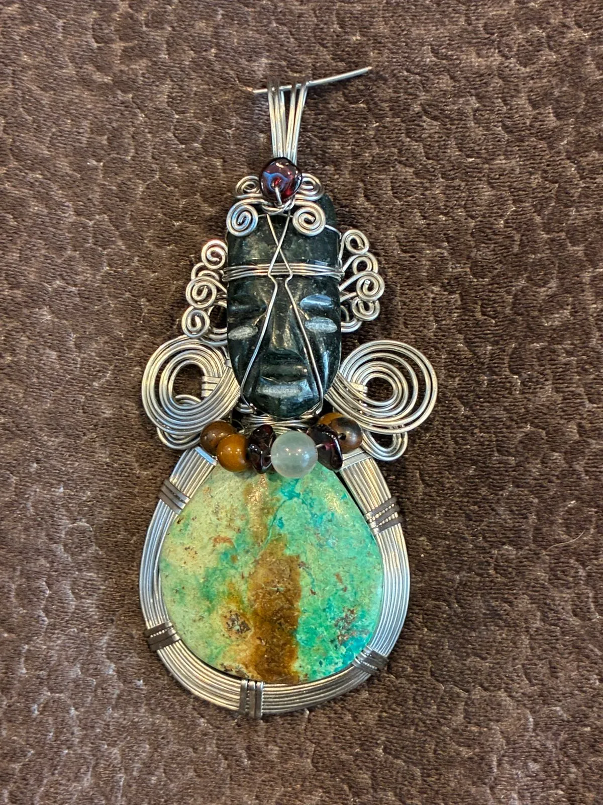 Collar 12